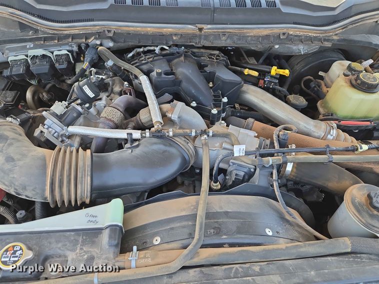 image for item EW0304 2019 Ford F250 Super Duty Crew Cab pickup truck