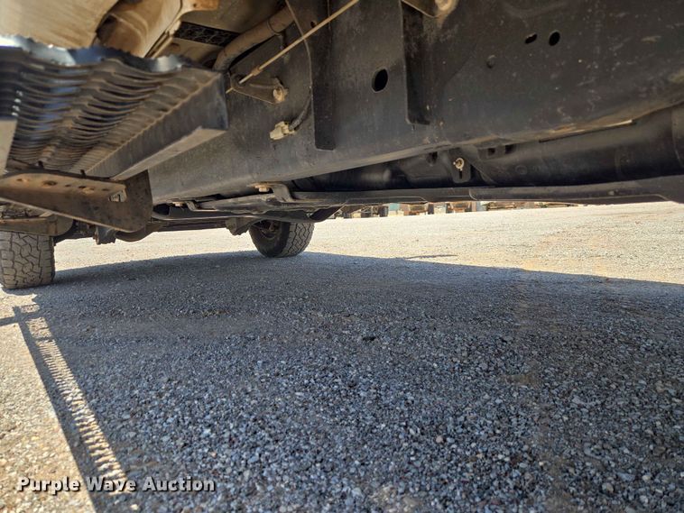 image for item EW0304 2019 Ford F250 Super Duty Crew Cab pickup truck
