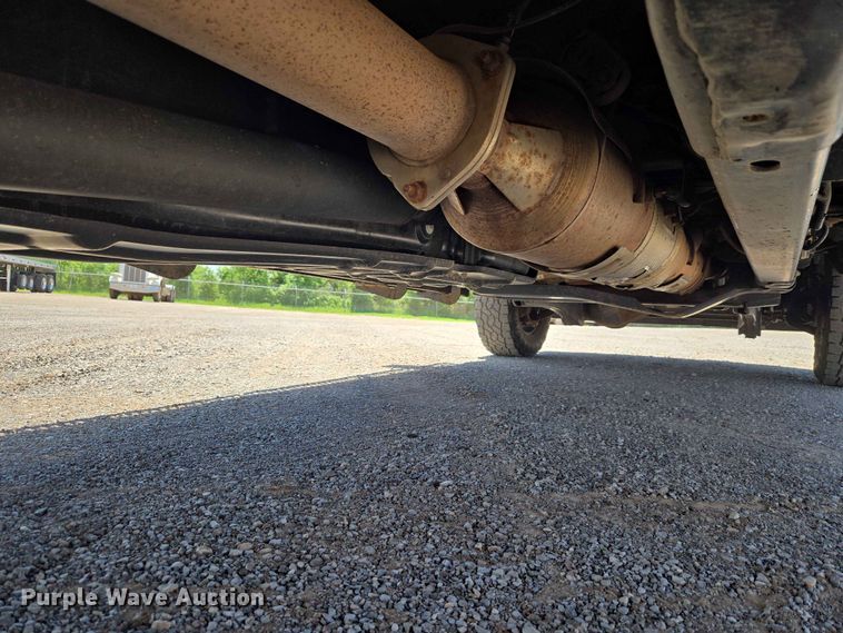 image for item EW0304 2019 Ford F250 Super Duty Crew Cab pickup truck