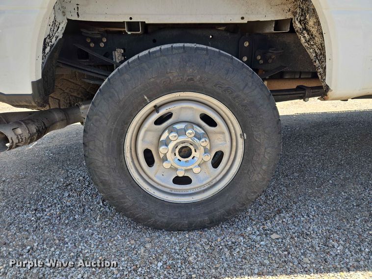 image for item EW0304 2019 Ford F250 Super Duty Crew Cab pickup truck