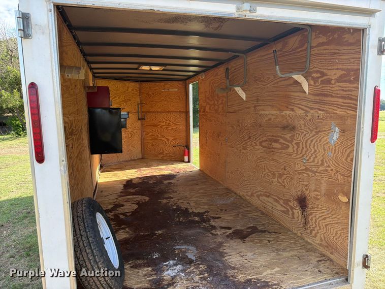 image for item EW0317 2012 Horton Vans enclosed cargo trailer