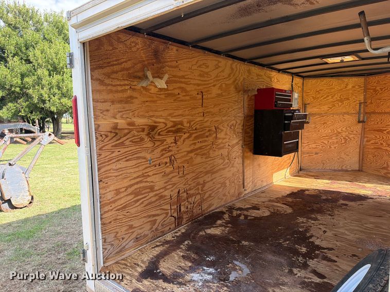 image for item EW0317 2012 Horton Vans enclosed cargo trailer