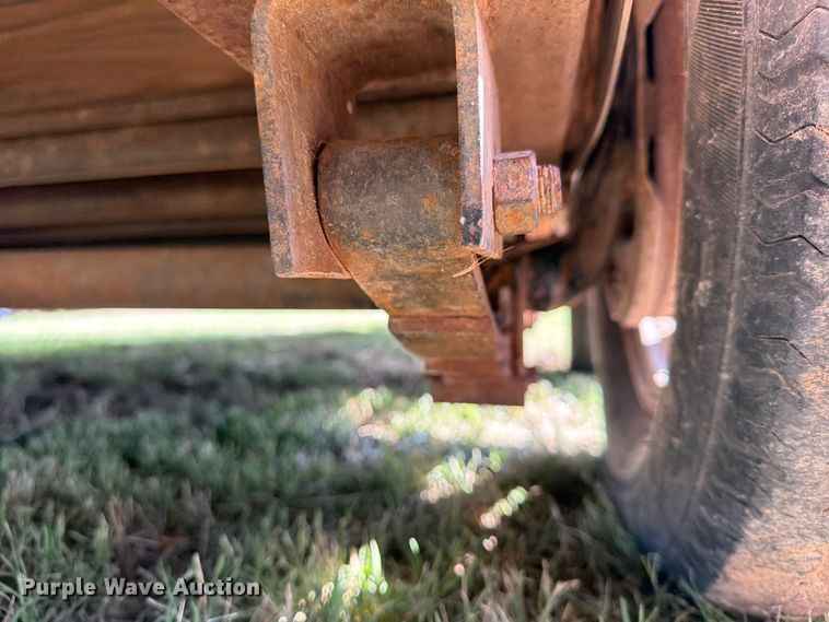 image for item EW0317 2012 Horton Vans enclosed cargo trailer