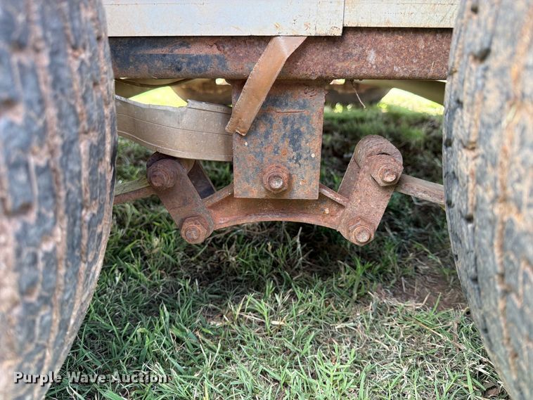 image for item EW0317 2012 Horton Vans enclosed cargo trailer