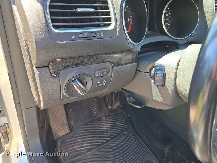 image for item EW0324 2012 Volkswagen Jetta Sportwagen 