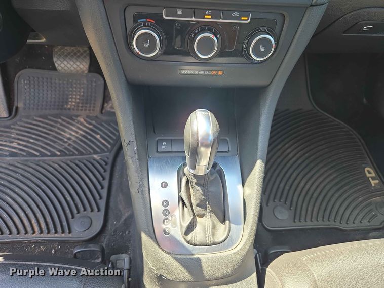 image for item EW0324 2012 Volkswagen Jetta Sportwagen 