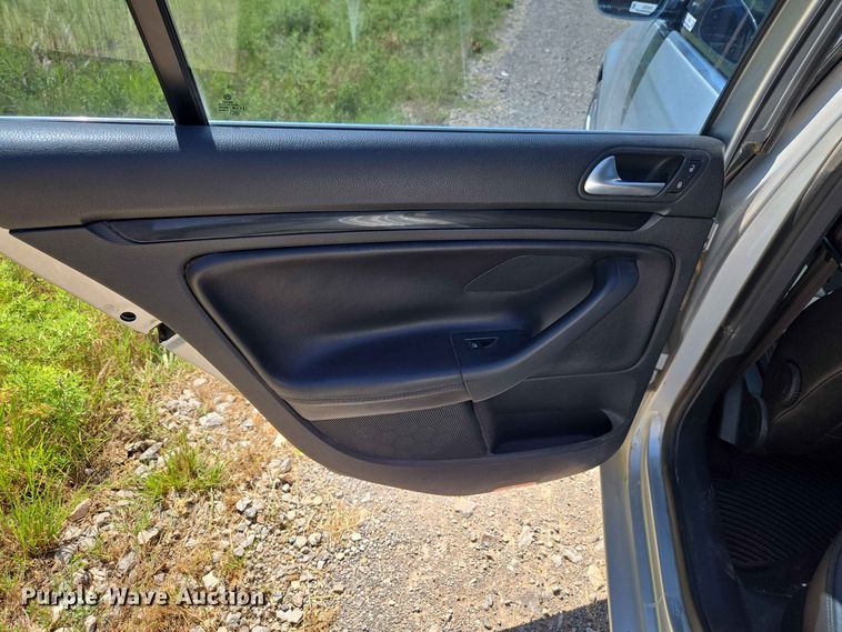 image for item EW0324 2012 Volkswagen Jetta Sportwagen 