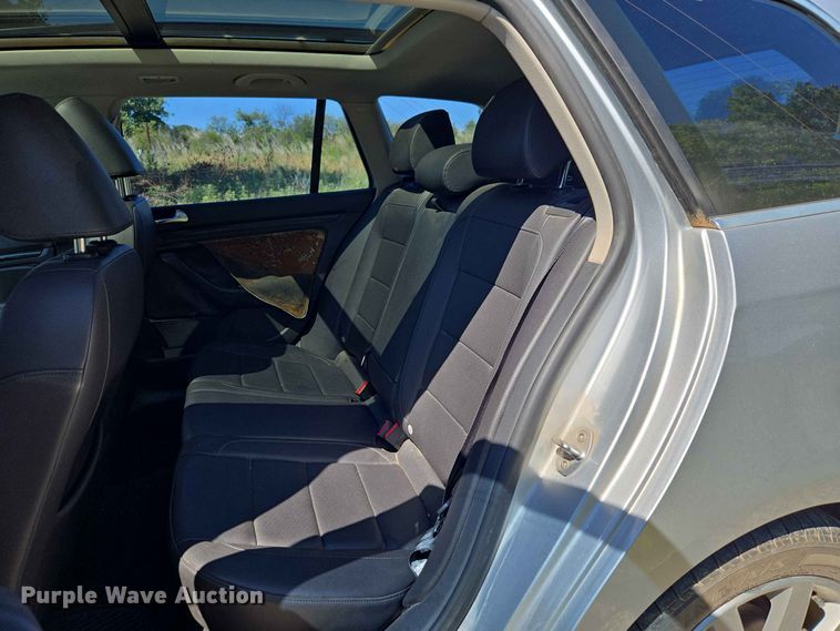 image for item EW0324 2012 Volkswagen Jetta Sportwagen 