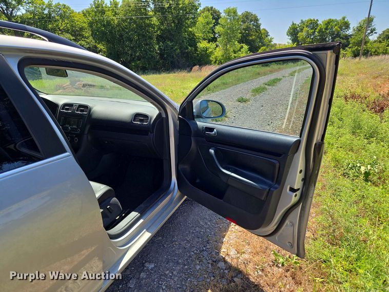 image for item EW0324 2012 Volkswagen Jetta Sportwagen 