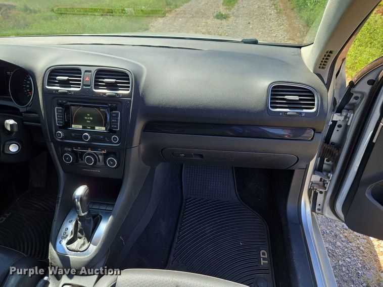 image for item EW0324 2012 Volkswagen Jetta Sportwagen 