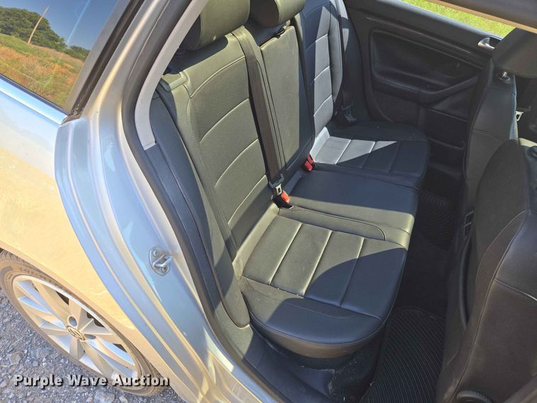 image for item EW0324 2012 Volkswagen Jetta Sportwagen 
