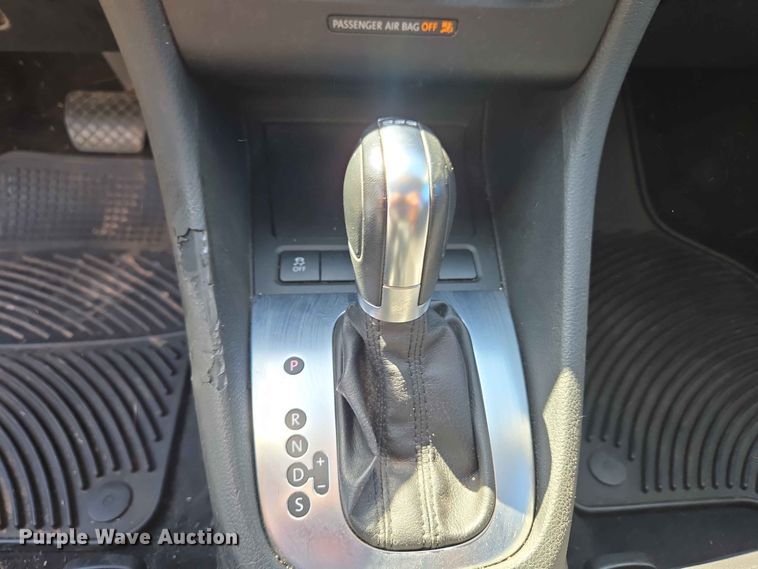 image for item EW0324 2012 Volkswagen Jetta Sportwagen 