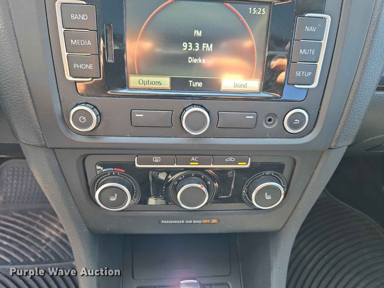 image for item EW0324 2012 Volkswagen Jetta Sportwagen 