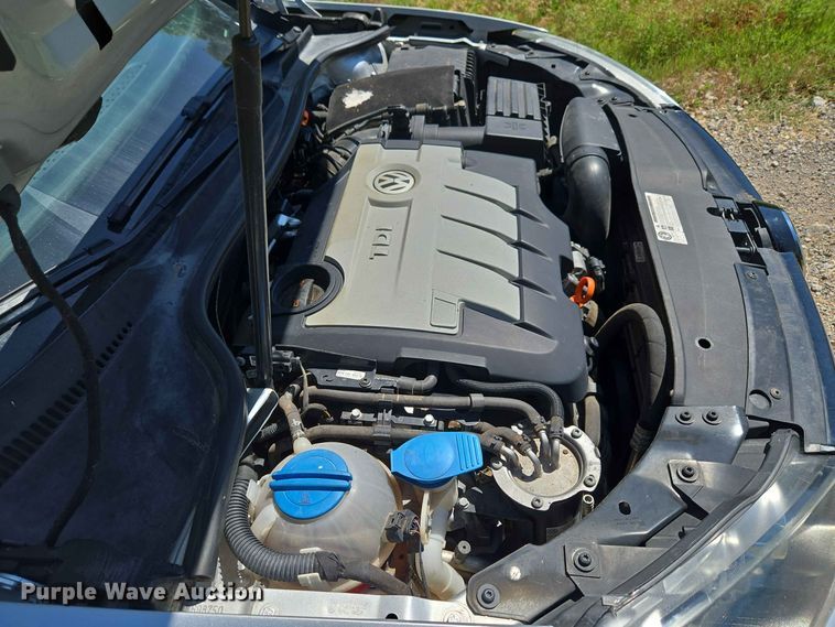 image for item EW0324 2012 Volkswagen Jetta Sportwagen 