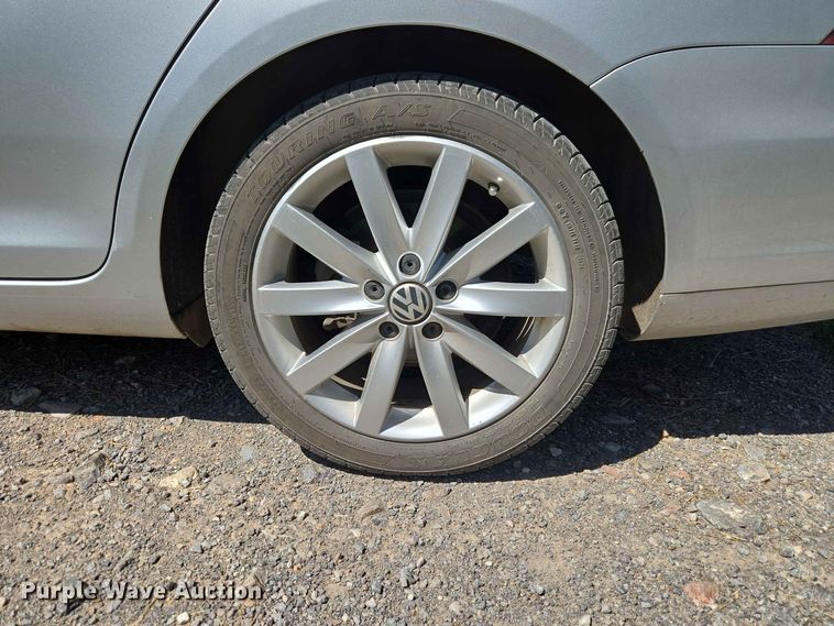 image for item EW0324 2012 Volkswagen Jetta Sportwagen 
