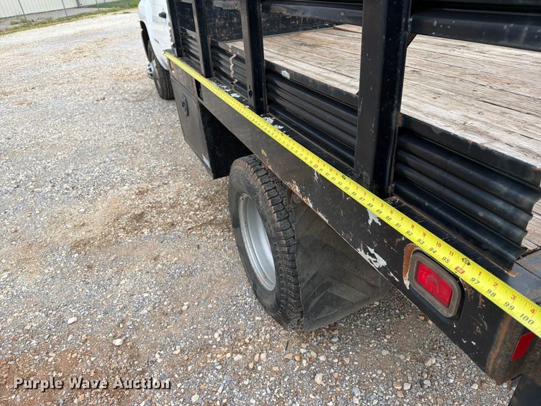 image for item EW0332 2010 Chevrolet Silverado 3500HD Crew Cab flatbed pickup truck