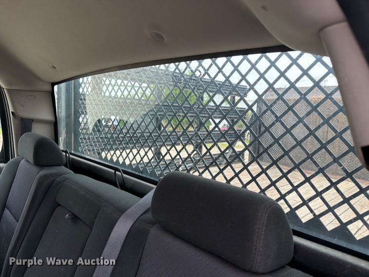 image for item EW0332 2010 Chevrolet Silverado 3500HD Crew Cab flatbed pickup truck