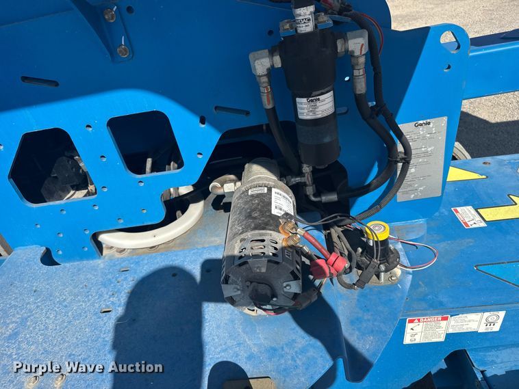 image for item EW4891 2013 Genie Z-40/23N RJ boom lift