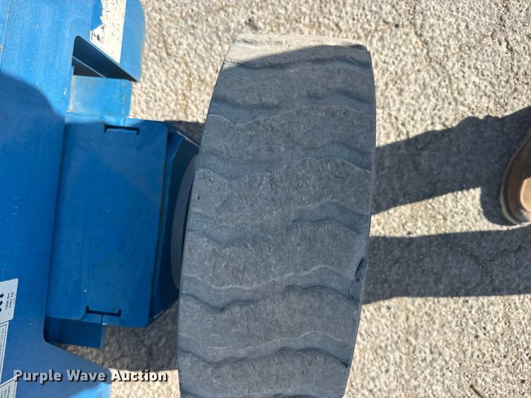 image for item EW4891 2013 Genie Z-40/23N RJ boom lift