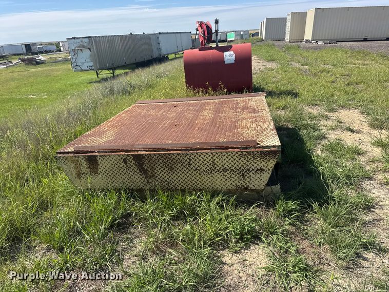 image for item EW4896 Loading dock
