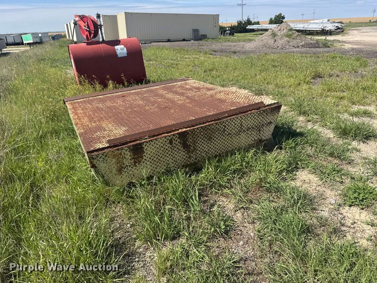 image for item EW4896 Loading dock