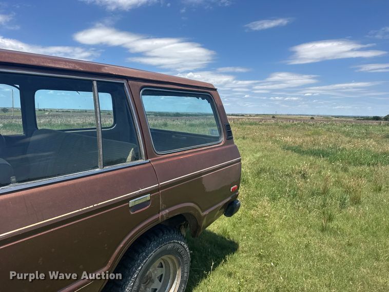 image for item EW4899 1982 Toyota Land Cruiser FJ60 SUV