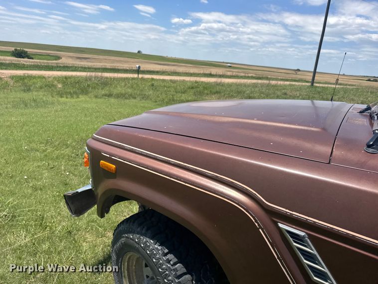 image for item EW4899 1982 Toyota Land Cruiser FJ60 SUV
