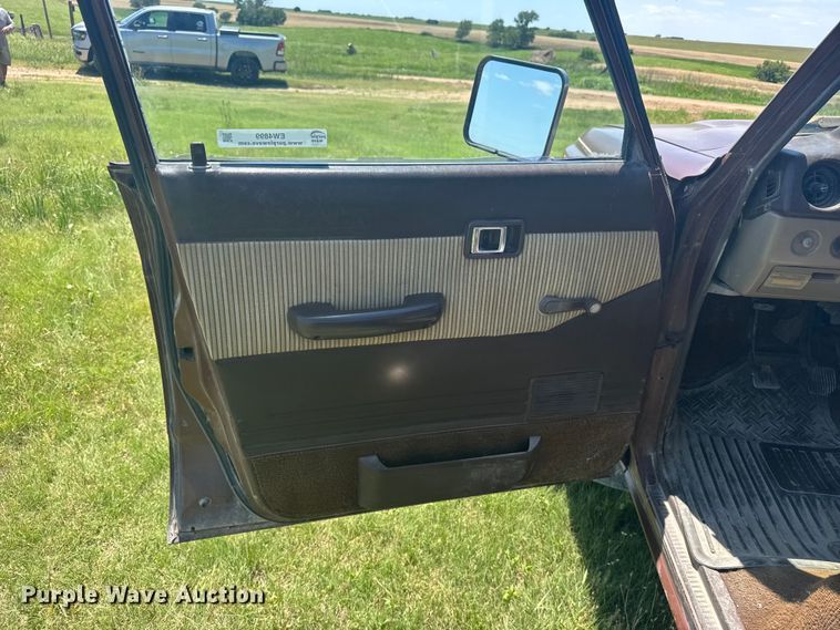 image for item EW4899 1982 Toyota Land Cruiser FJ60 SUV