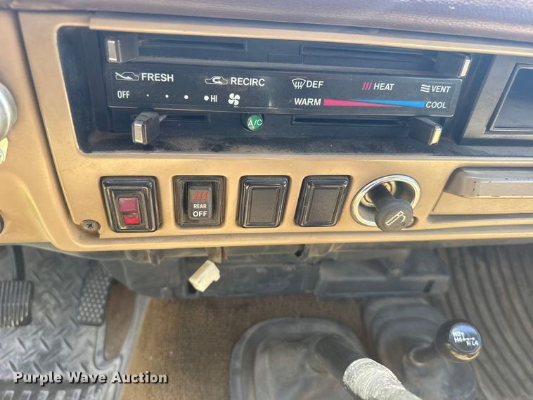 image for item EW4899 1982 Toyota Land Cruiser FJ60 SUV