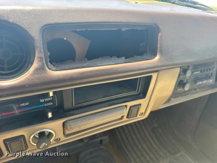 image for item EW4899 1982 Toyota Land Cruiser FJ60 SUV