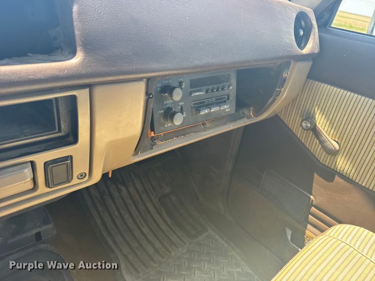 image for item EW4899 1982 Toyota Land Cruiser FJ60 SUV
