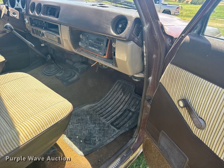 image for item EW4899 1982 Toyota Land Cruiser FJ60 SUV