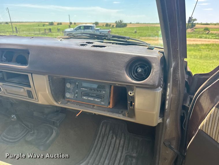 image for item EW4899 1982 Toyota Land Cruiser FJ60 SUV