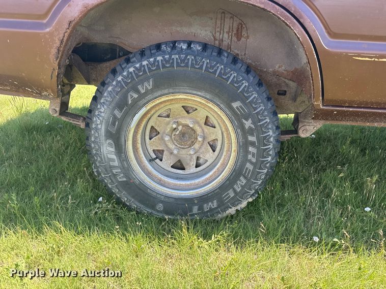 image for item EW4899 1982 Toyota Land Cruiser FJ60 SUV