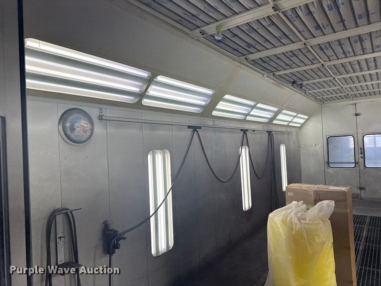 image for item EW4914 Garmet paint booth