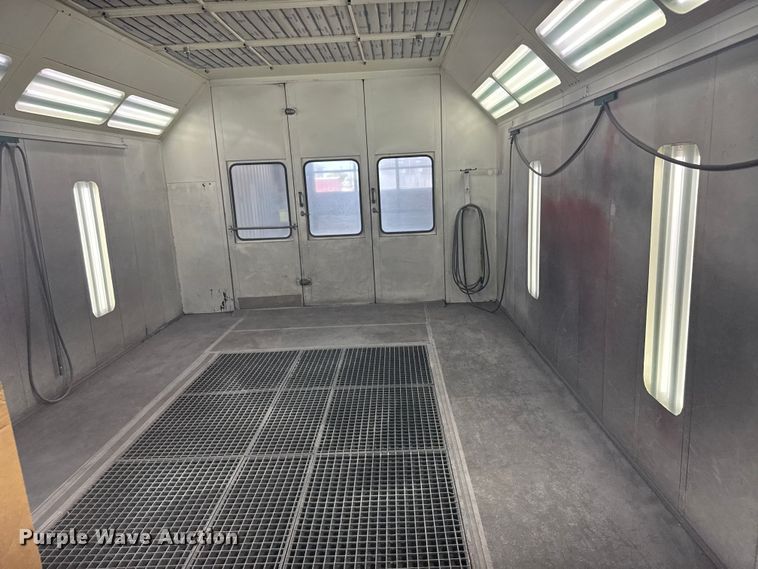 image for item EW4914 Garmet paint booth