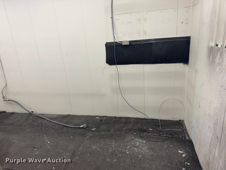 image for item EW4914 Garmet paint booth