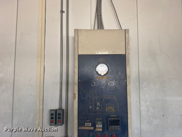 image for item EW4914 Garmet paint booth
