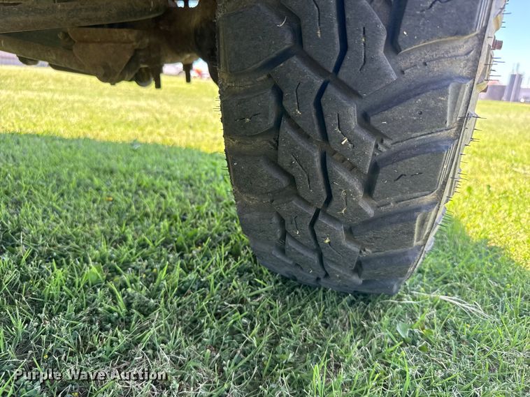 image for item EW4916 1993 Ford F350 bucket truck