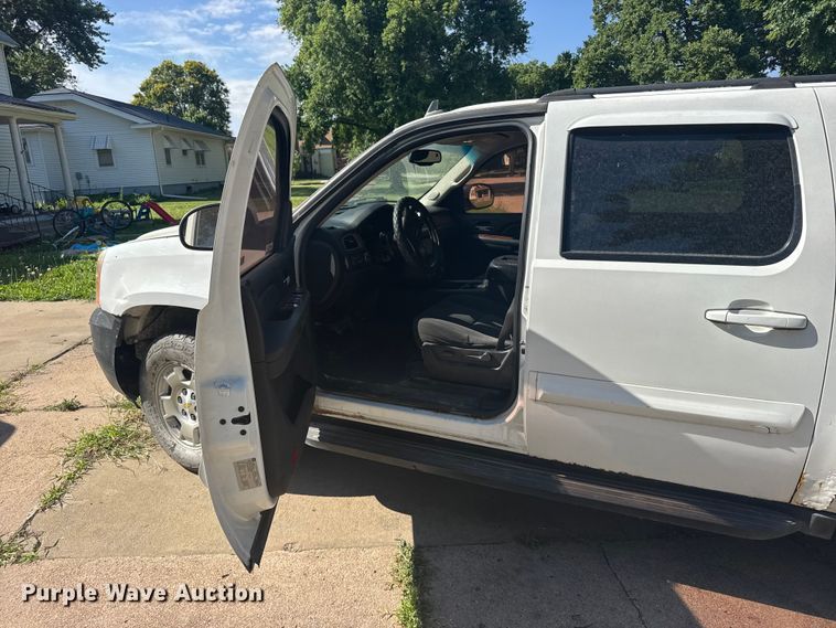 image for item EW4923 2007 GMC Yukon XL SUV