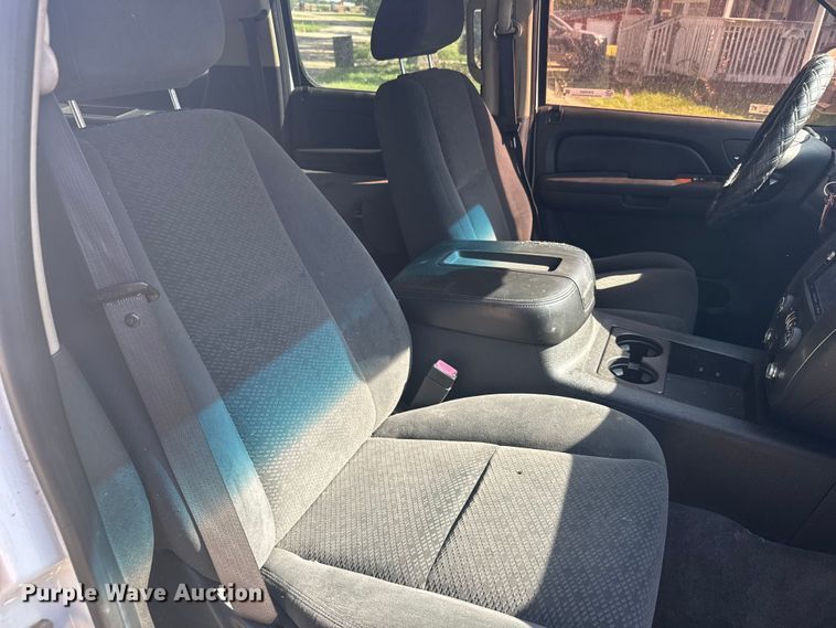 image for item EW4923 2007 GMC Yukon XL SUV