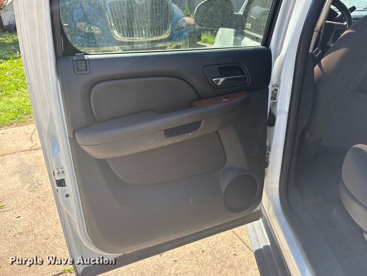 image for item EW4923 2007 GMC Yukon XL SUV