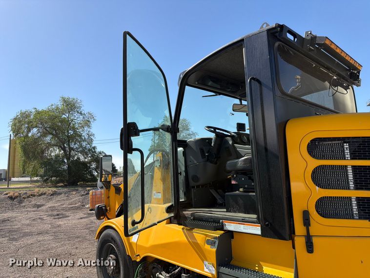 image for item EX0492 2013 Elgin Pelican street sweeper