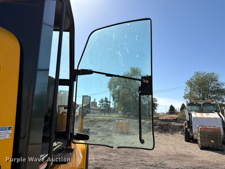 image for item EX0492 2013 Elgin Pelican street sweeper