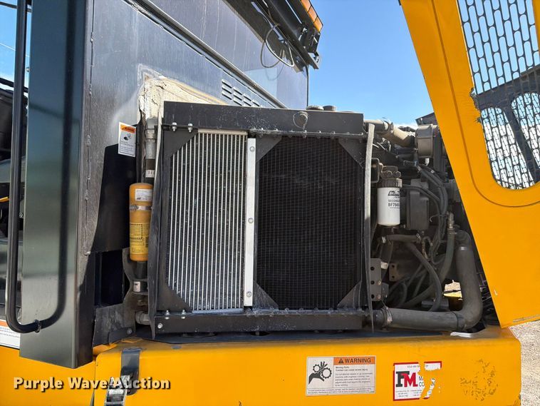 image for item EX0492 2013 Elgin Pelican street sweeper