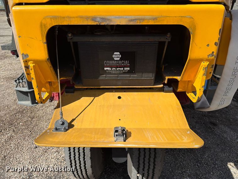image for item EX0492 2013 Elgin Pelican street sweeper