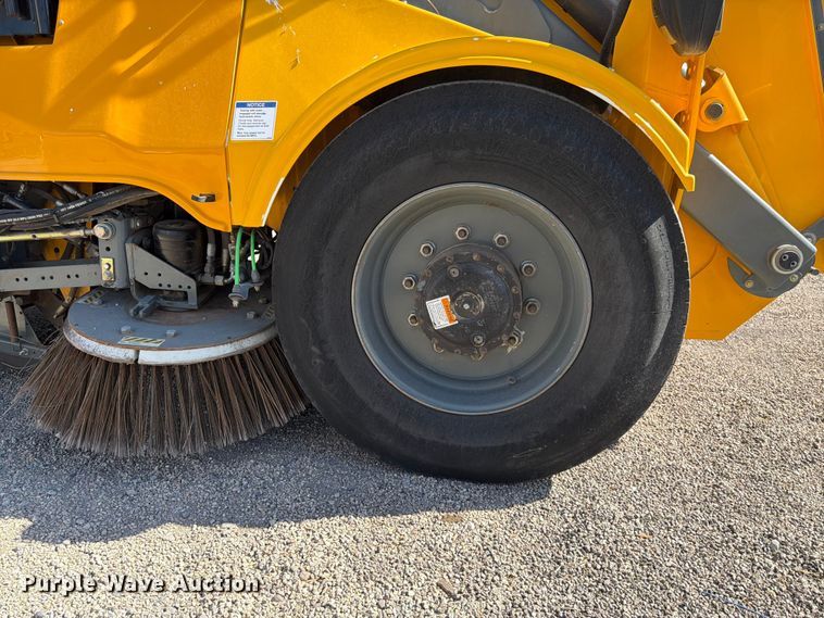 image for item EX0492 2013 Elgin Pelican street sweeper