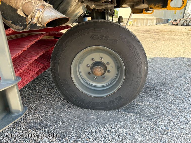 image for item EX0492 2013 Elgin Pelican street sweeper