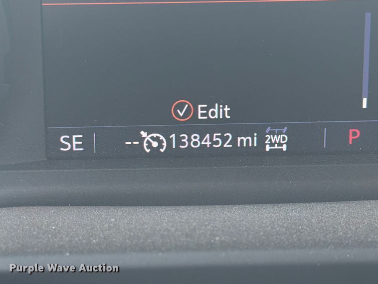 image for item EX4528 2020 Chevrolet Silverado 1500 Crew Cab pickup truck