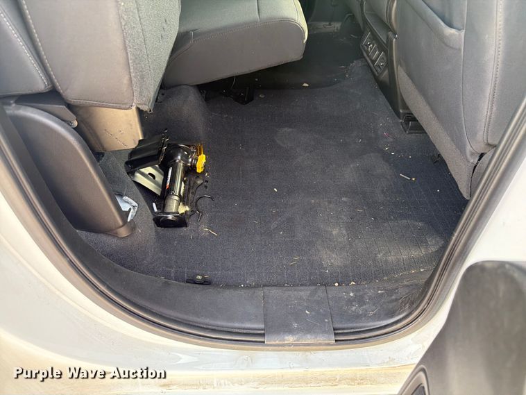 image for item EX4528 2020 Chevrolet Silverado 1500 Crew Cab pickup truck